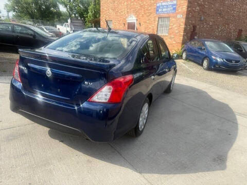 2018 Nissan Versa SV