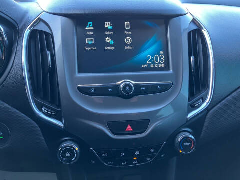 2017 Chevrolet Cruze LT Auto