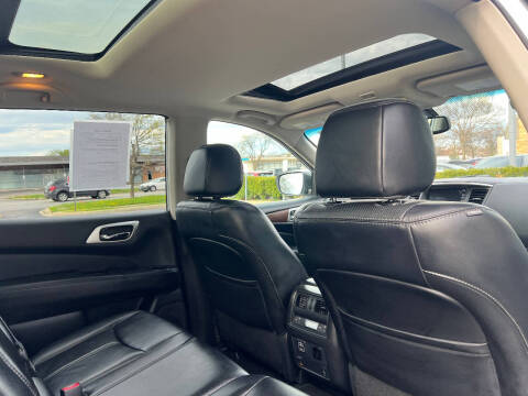 2018 Nissan Pathfinder Platinum