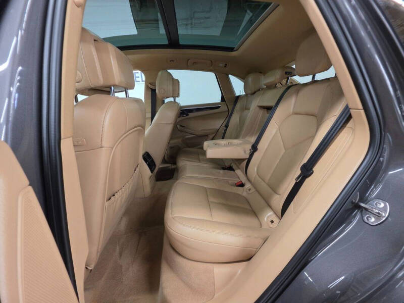 2016 Porsche Macan S