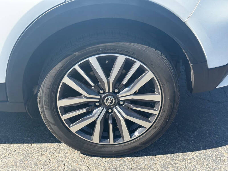 2021 Nissan Kicks SV