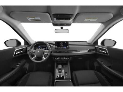 2023 Mitsubishi Outlander PHEV SE