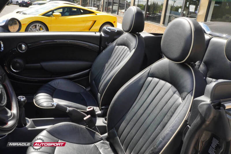 2011 MINI Cooper John Cooper Works