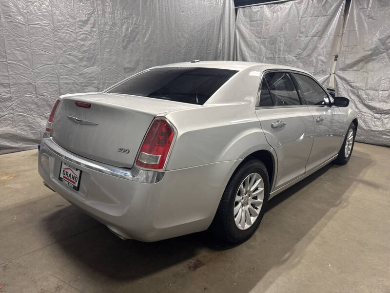 2012 Chrysler 300 Limited