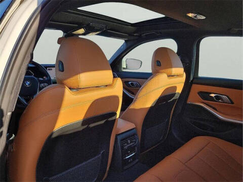 2023 BMW 3 Series 330i