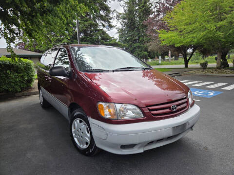 2002 Toyota Sienna LE