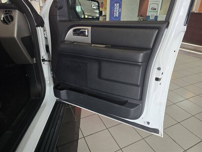 2017 Ford Expedition EL XLT