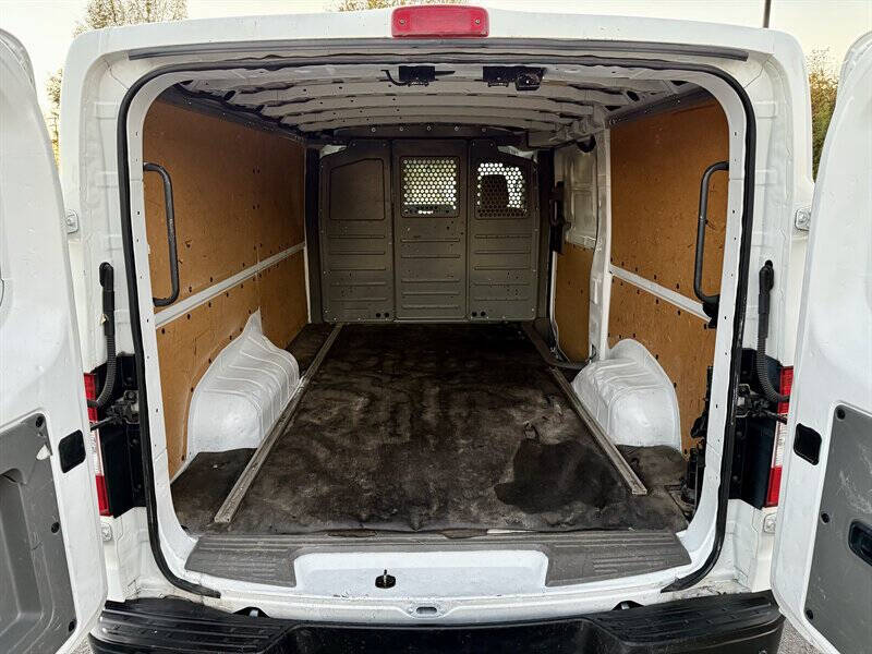 2018 Nissan NV 1500 SV