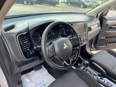 2018 Mitsubishi Outlander SE