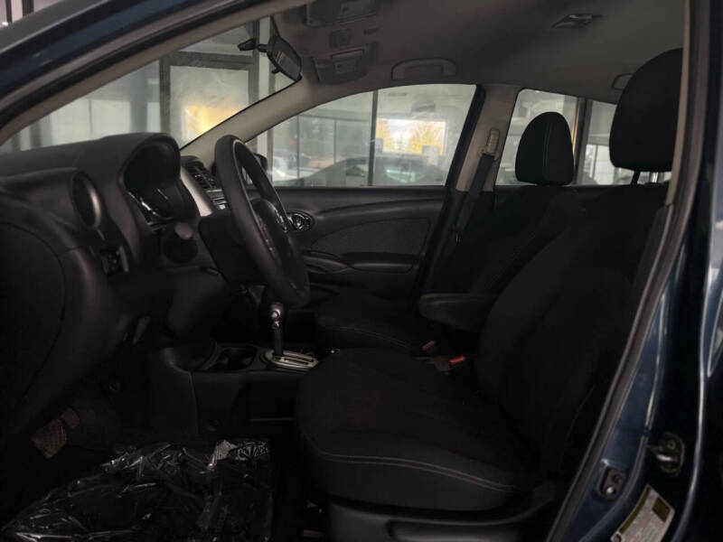 2015 Nissan Versa 1.6 S