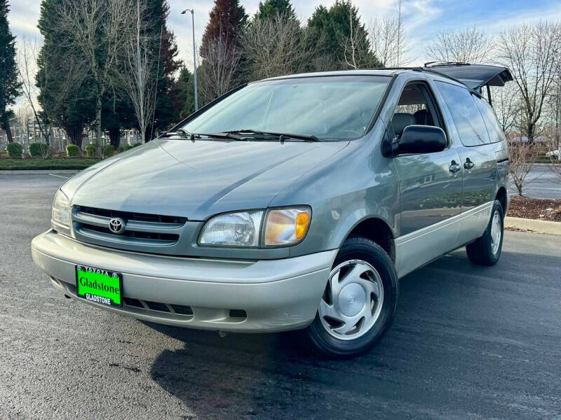1998 Toyota Sienna XLE