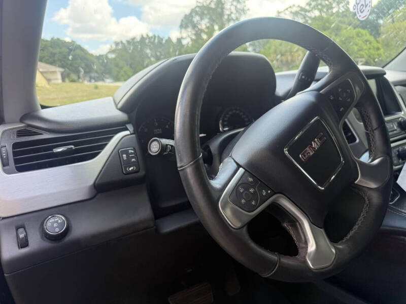 2017 GMC Yukon XL SLT