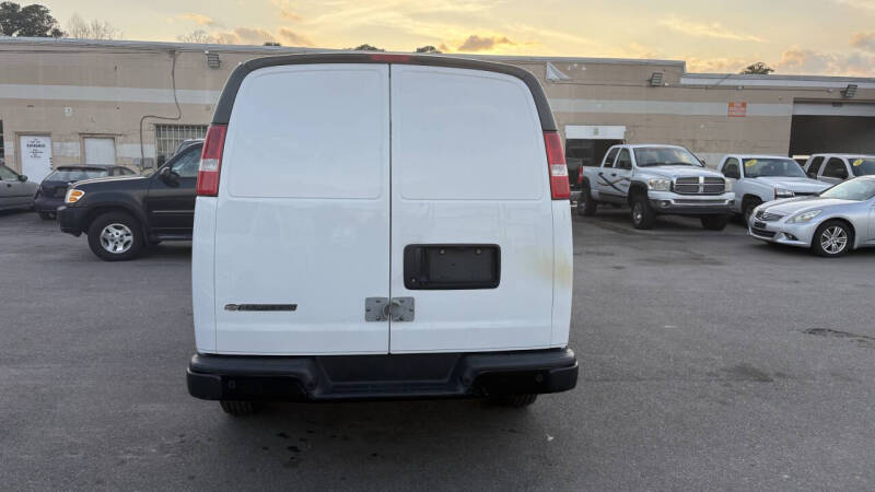 2021 Chevrolet Express 2500