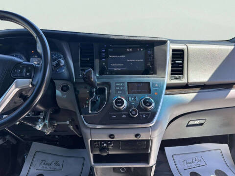 2016 Toyota Sienna Limited 7-Passenger