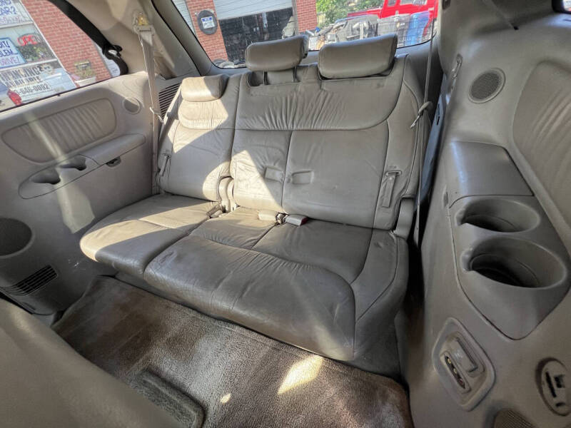 2004 Toyota Sienna XLE Limited 7 Passenger