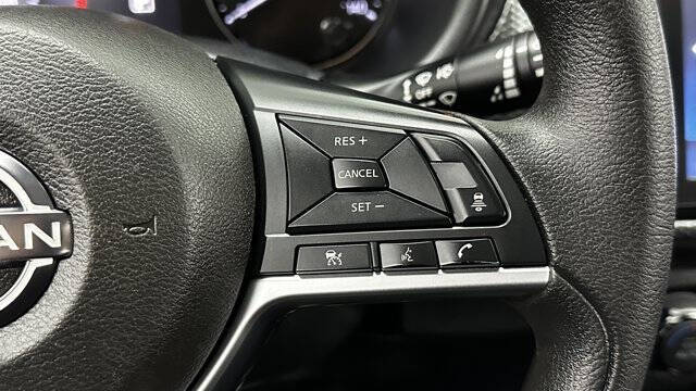 2022 Nissan Kicks SV