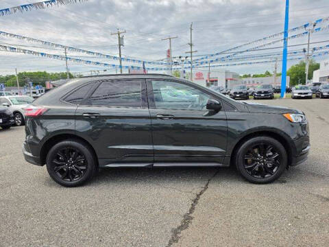 2022 Ford Edge SE