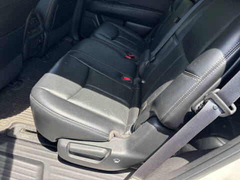 2017 Nissan Pathfinder Platinum