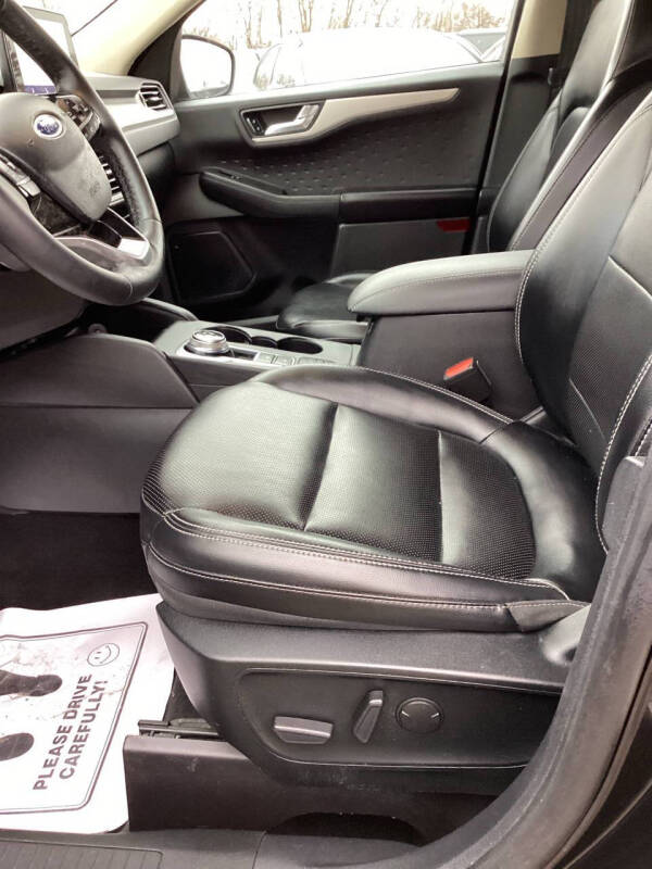 2020 Ford Escape SEL