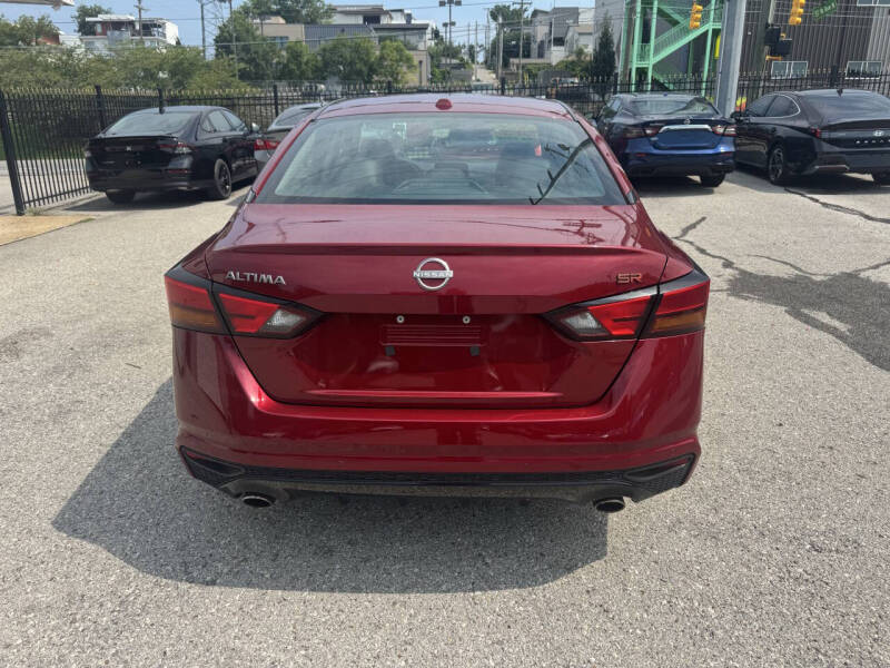 2024 Nissan Altima 2.5 SR