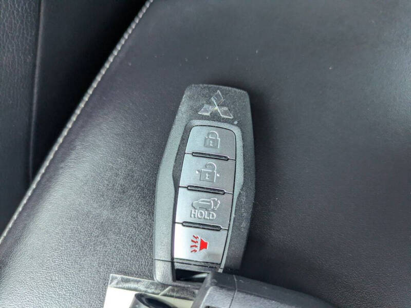 2022 Mitsubishi Outlander SEL