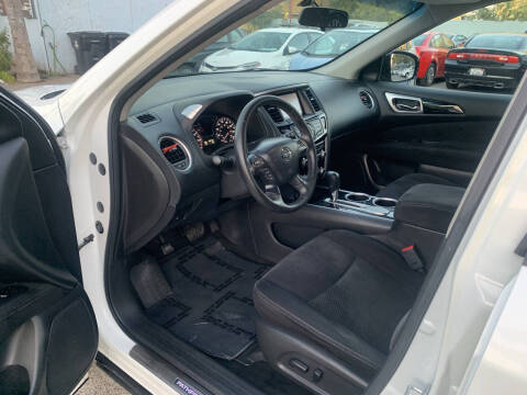 2014 Nissan Pathfinder SV