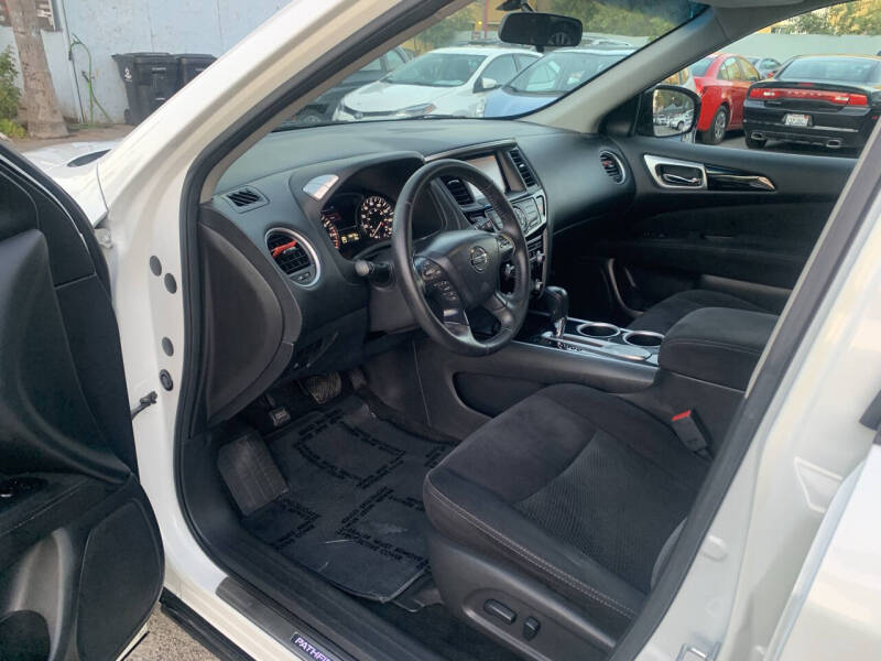 2014 Nissan Pathfinder SV