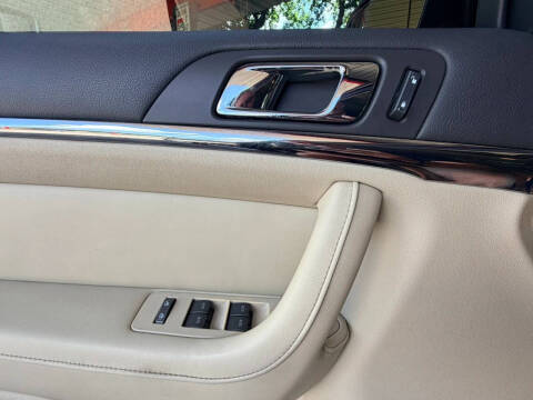 2012 Lincoln MKS