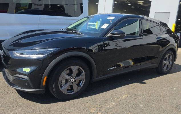 2023 Ford Mustang Mach-E Select