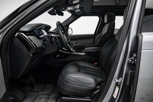 2024 Land Rover Range Rover Sport P360 SE