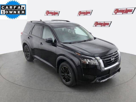 2025 Nissan Pathfinder SV