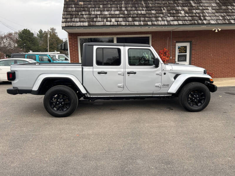 2023 Jeep Gladiator Overland