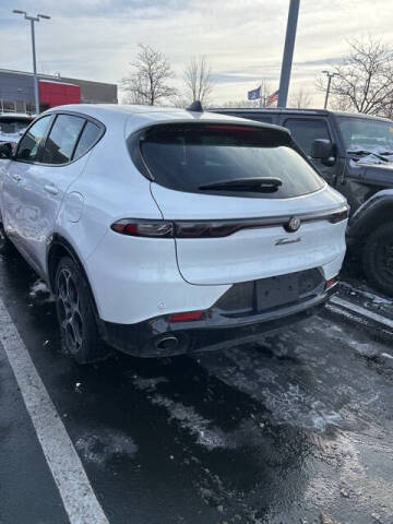 2024 Alfa Romeo Tonale Hybrid Veloce