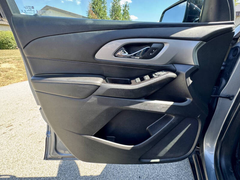 2020 Chevrolet Traverse LS