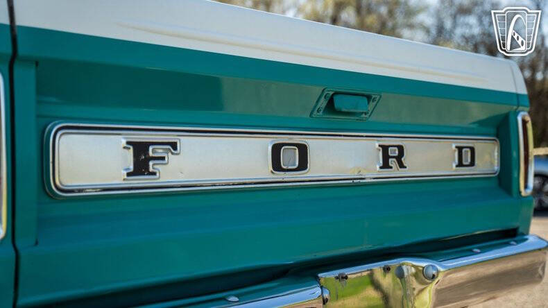 1966 Ford F-100