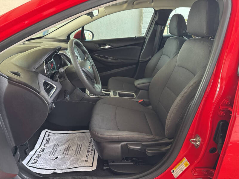 2018 Chevrolet Cruze LS Auto