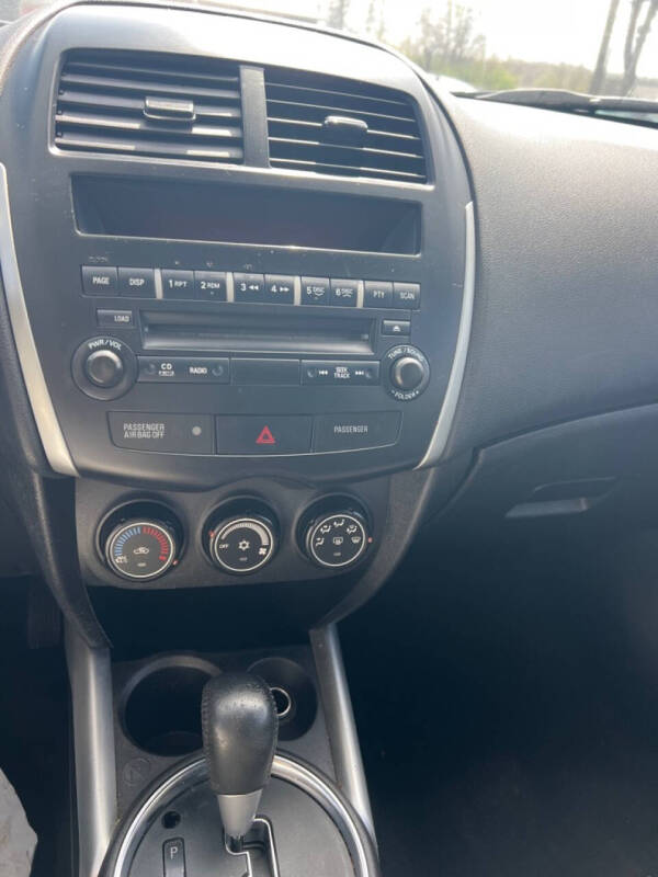 2013 Mitsubishi Outlander Sport ES