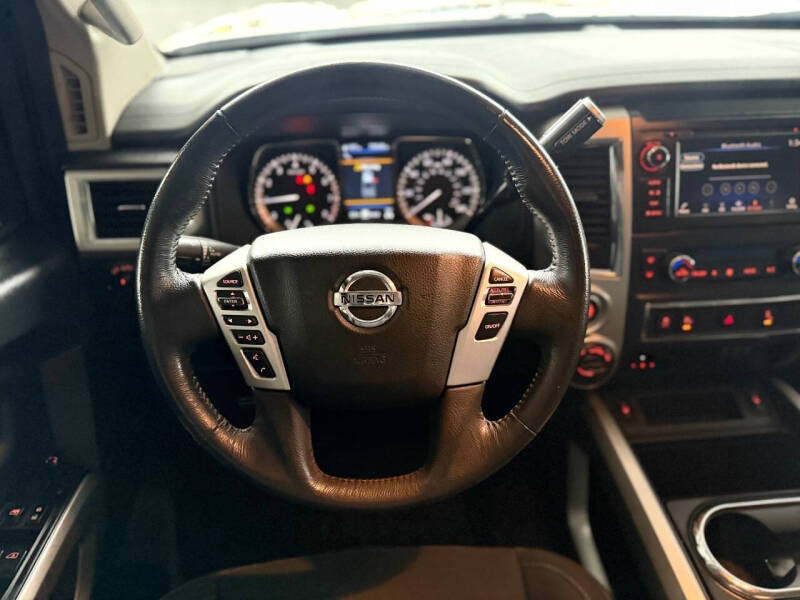 2019 Nissan Titan SV