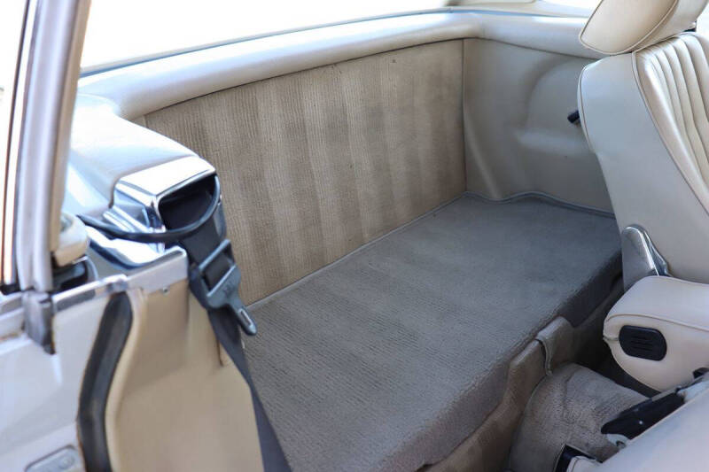 1988 Mercedes-Benz 560-Class 560 SL