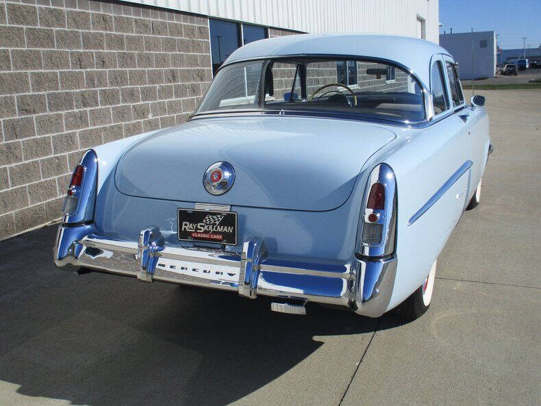 1952 Mercury 2 Door Sedan