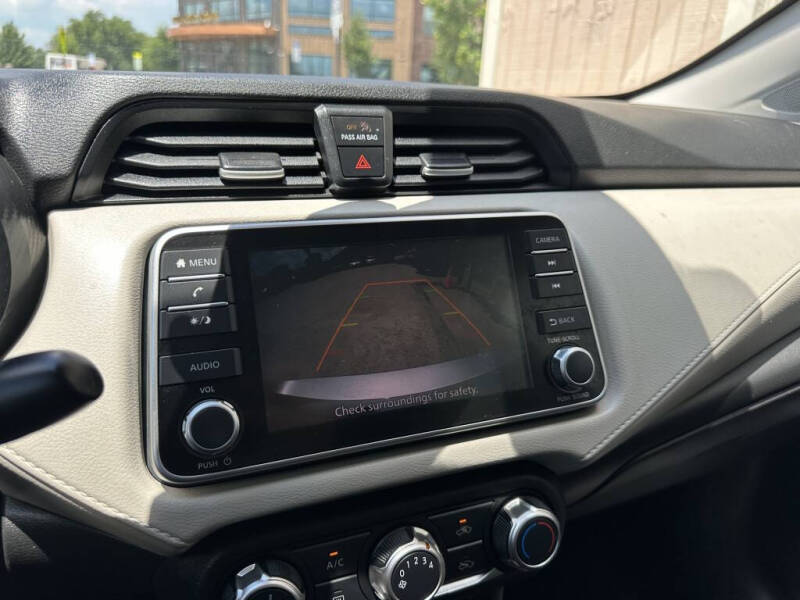 2021 Nissan Versa SV
