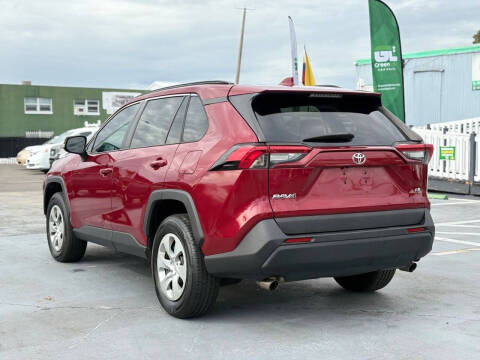 2019 Toyota RAV4 LE