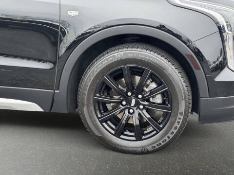 2022 Cadillac XT4 Premium Luxury