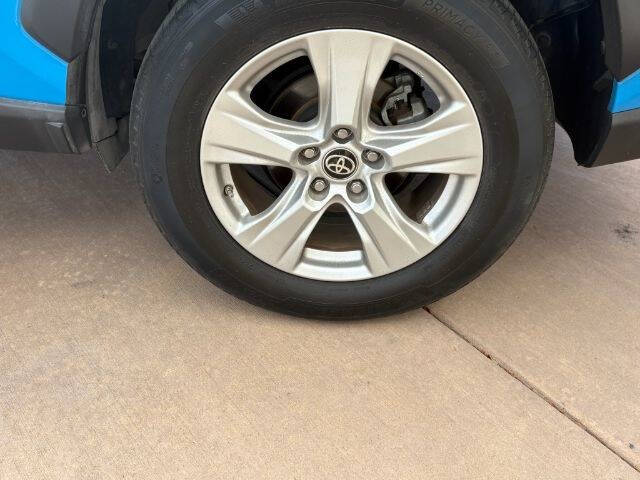 2021 Toyota RAV4 Hybrid LE