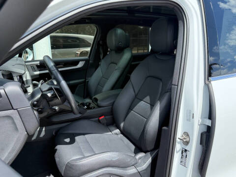 2024 Porsche Cayenne