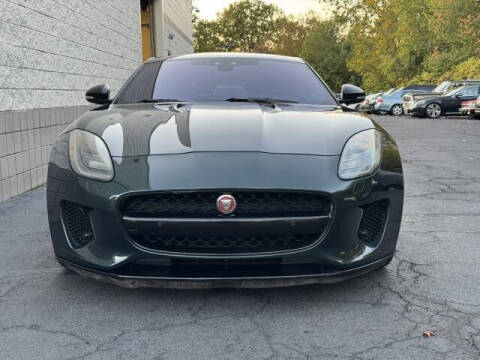 2019 Jaguar F-TYPE P300