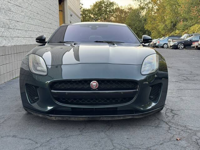 2019 Jaguar F-TYPE P300