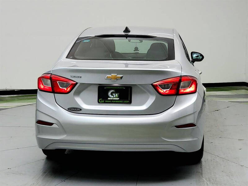 2018 Chevrolet Cruze LS Auto