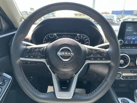 2025 Nissan Sentra SR