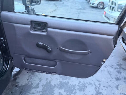 1999 Jeep Wrangler SE